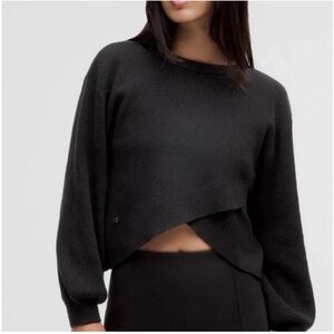 NWOT Lululemon sweater